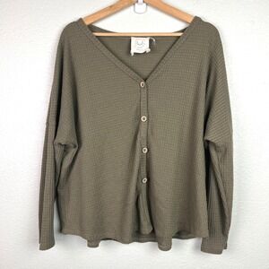 Fantastic Fawn Waffle Knit‎ Button Front Oversized Long Sleeve Top Olive Size S